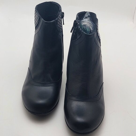 Cloud Genuine Leather Ankle Boots - Picture 4 of 14